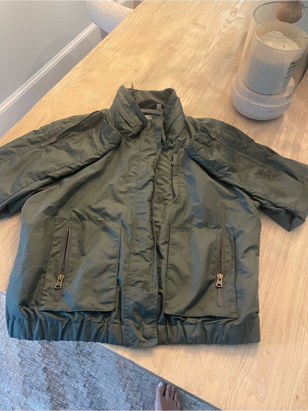 Athleta Woman’s Olive Green Utility Bomber Jacket with zip
Hood hidden  L